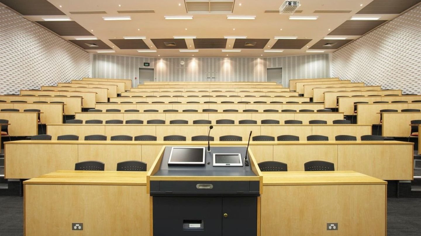 School furniture carpenter Delhi NCR